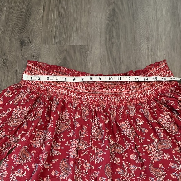 Abercrombie and Fitch top . Size L - Picture 7 of 7